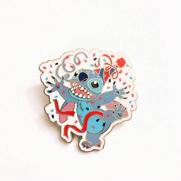 Disney Accessories - Disney 35th Anniversary Stitch Pin